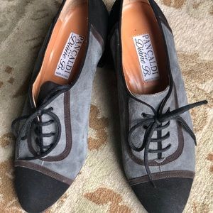 Italian suede shoes size 9